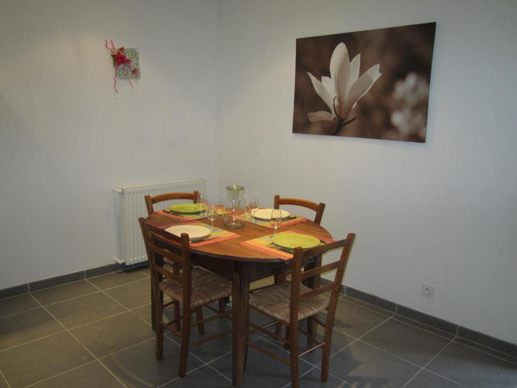 Cote Jardin Appartement Saint-Jean-en-Royans Kamer foto